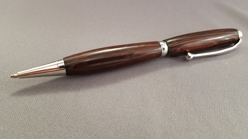 Wooden Pen (Walnut)